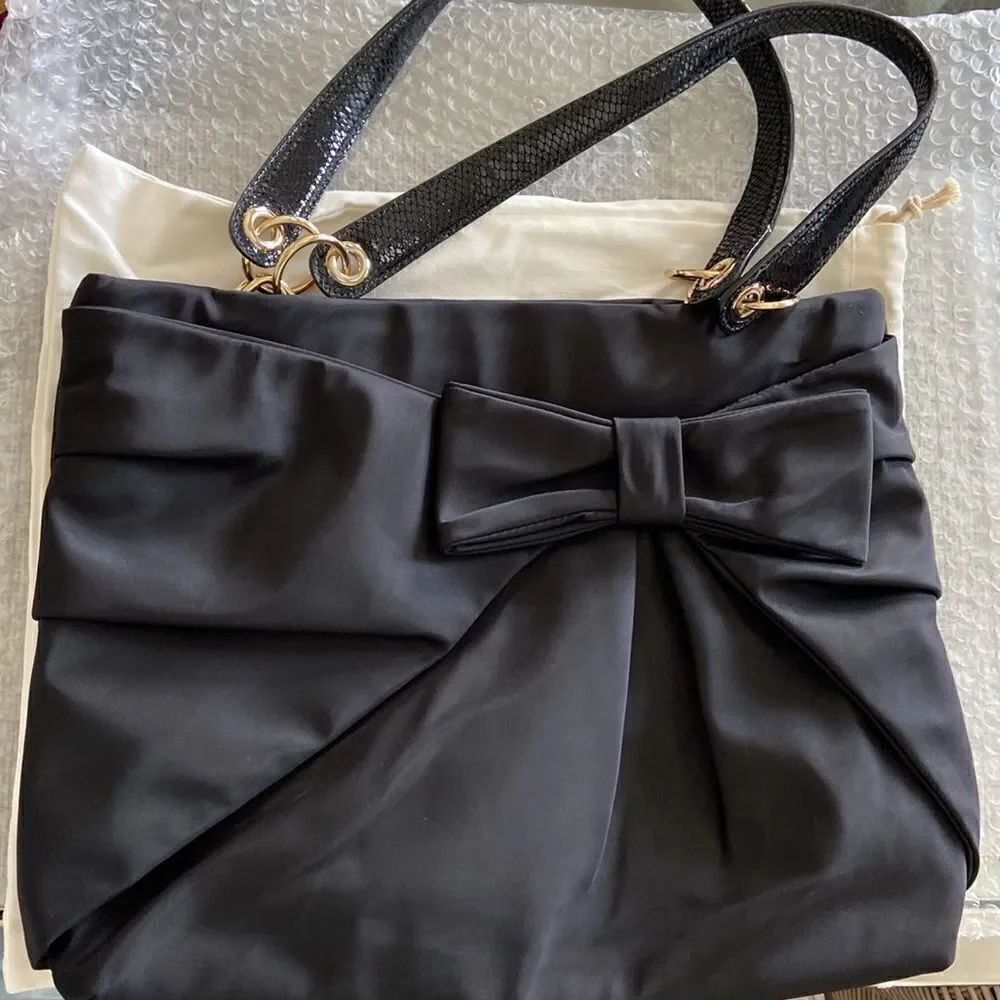 Kate Spade Bow Bag impeccable condition Black